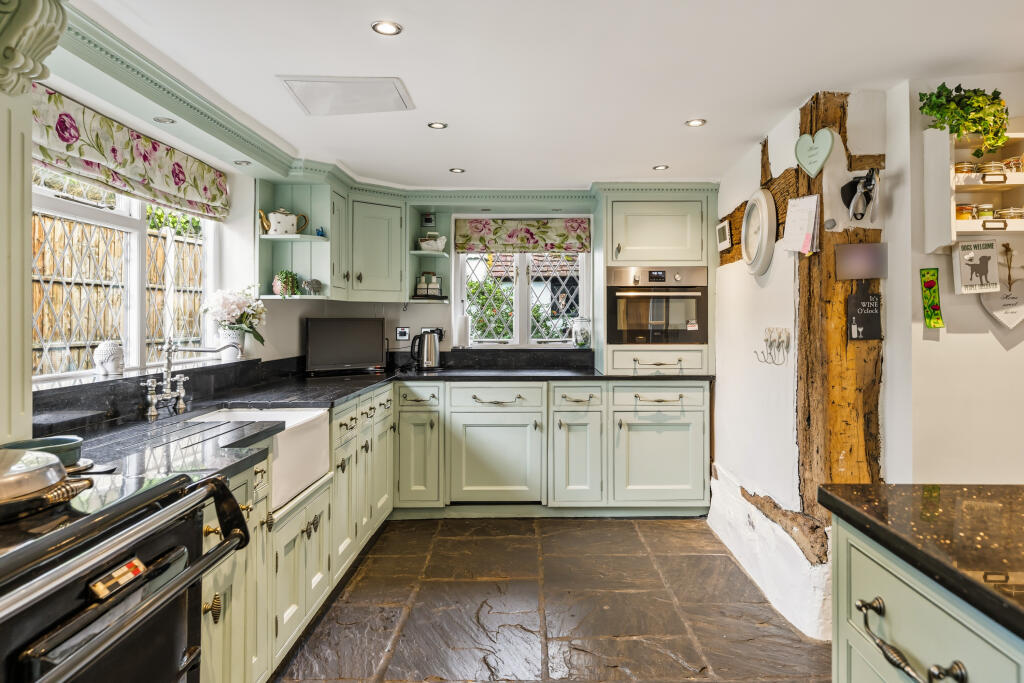 House in Solihull, Kineton Green - More
