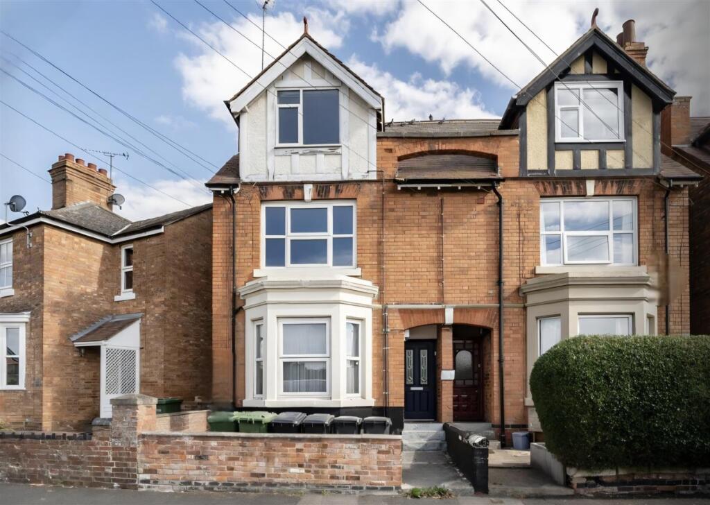 Main image of property: Burford Road, Evesham