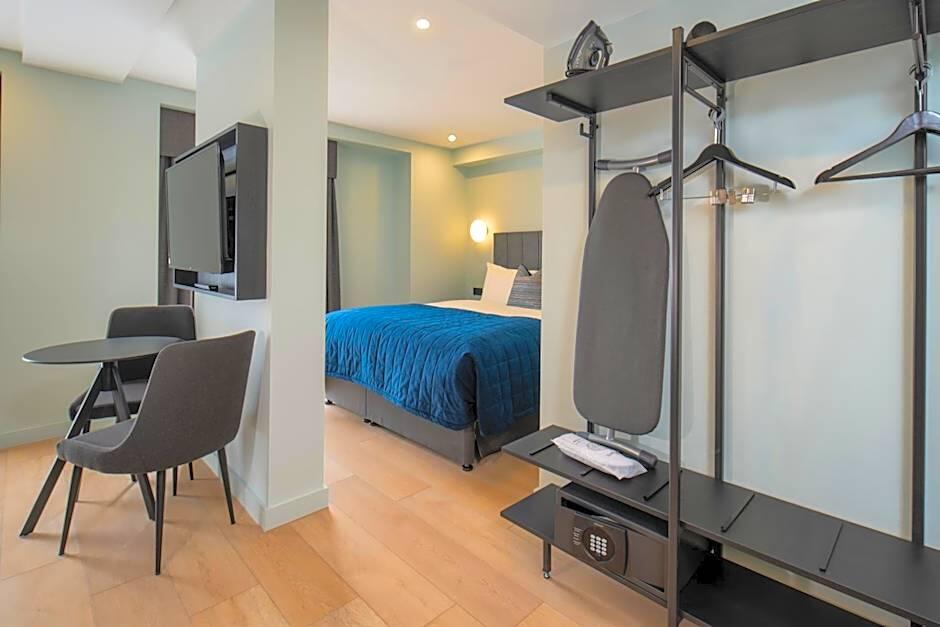 Apartment in Birmingham, Jewellery Quarter - View 5