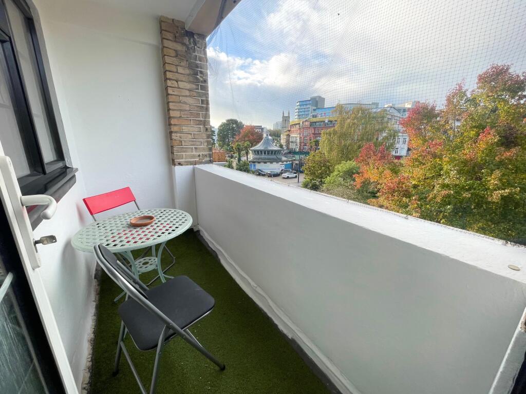 Apartment in Bournemouth, West Cliff - View 5