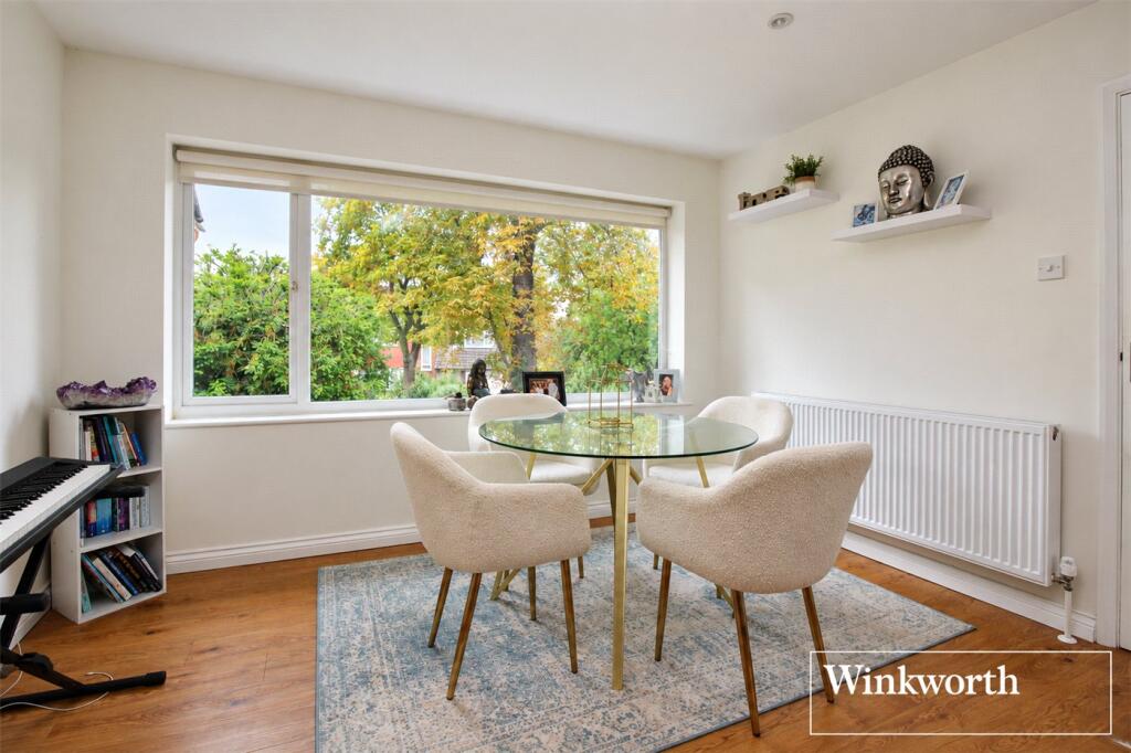 Apartment in Hertsmere, Elstree and Borehamwood - View 5