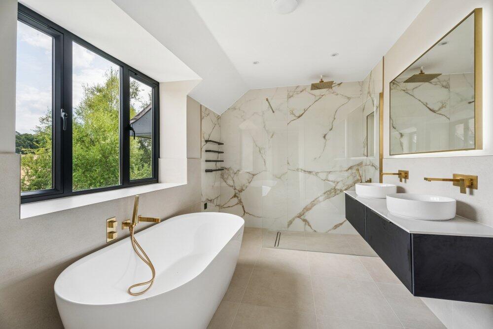 House in Hemel Hempstead, Chalfont St Giles - More