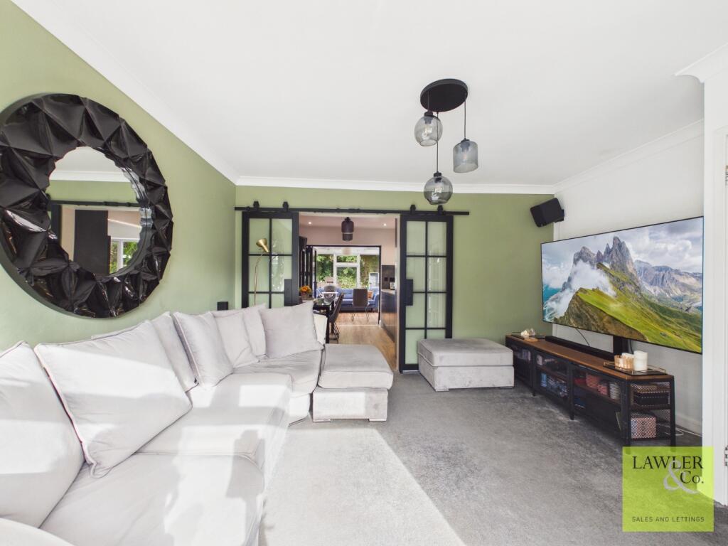 Highfield Avenue, Romiley, Stockport, Cheshire, SK6 3BY photo 3