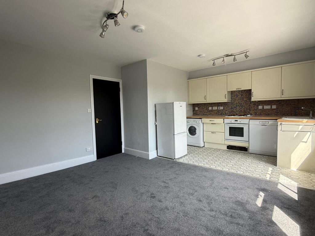 Main image of property: The Broadway, Friern Barnet Road, London, London, N11