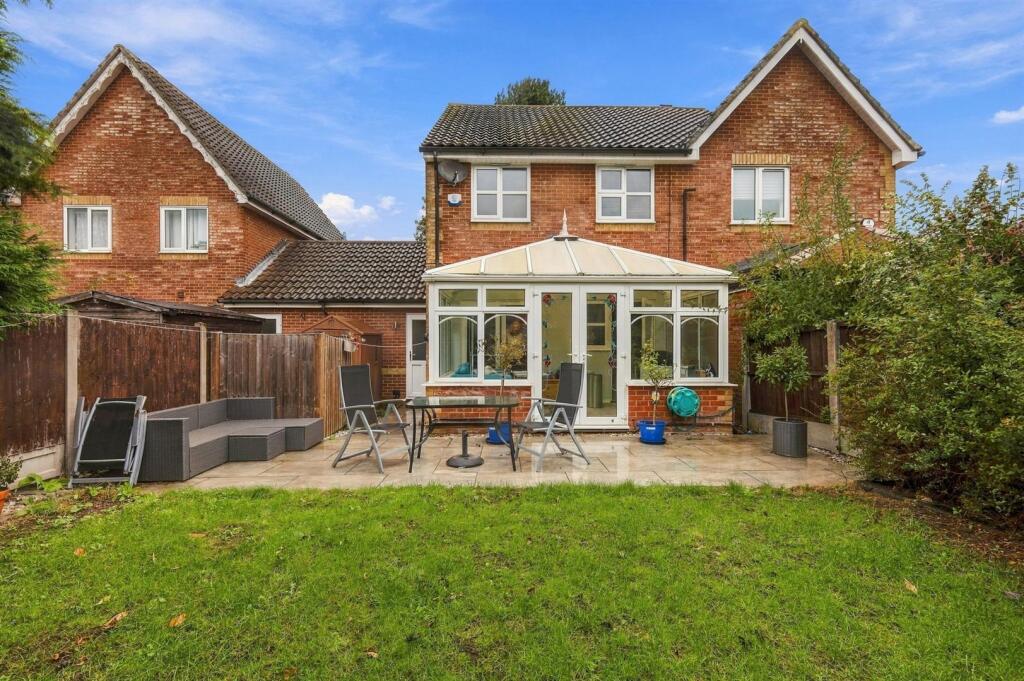 House in Basildon, Sunnymede, Billericay - View 4