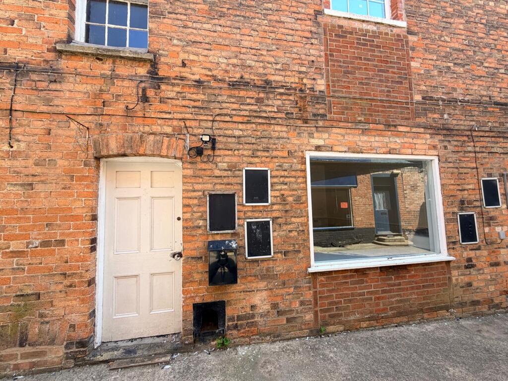 6 White Lion Yard, Lord Street, Gainsborough DN21 2DD