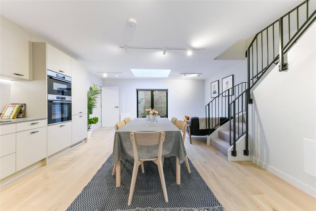 House in London - More