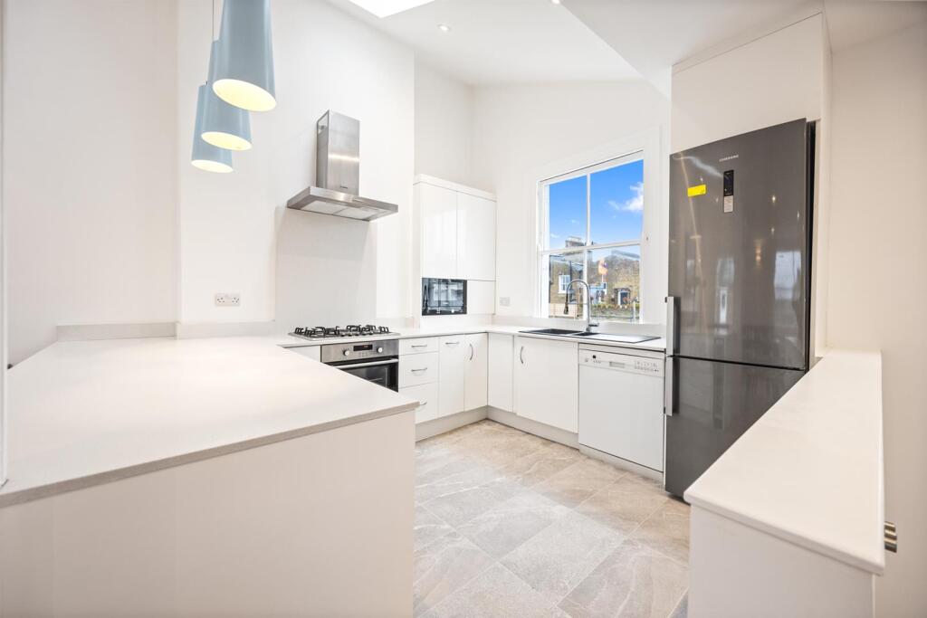 Apartment in London - More