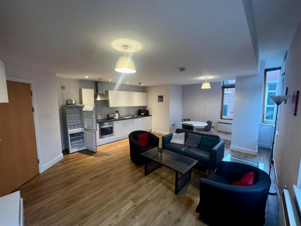 Apartment in Manchester, Northern Quarter, City Centre - View 2