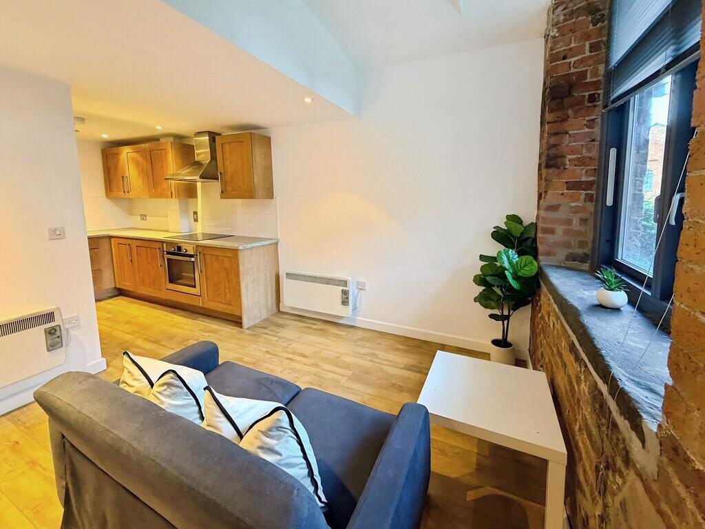 Apartment in Leeds - View 3