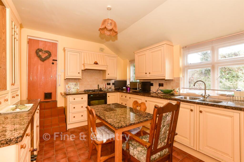 Wyatts Lane, Northwood, Isle of Wight - View 3