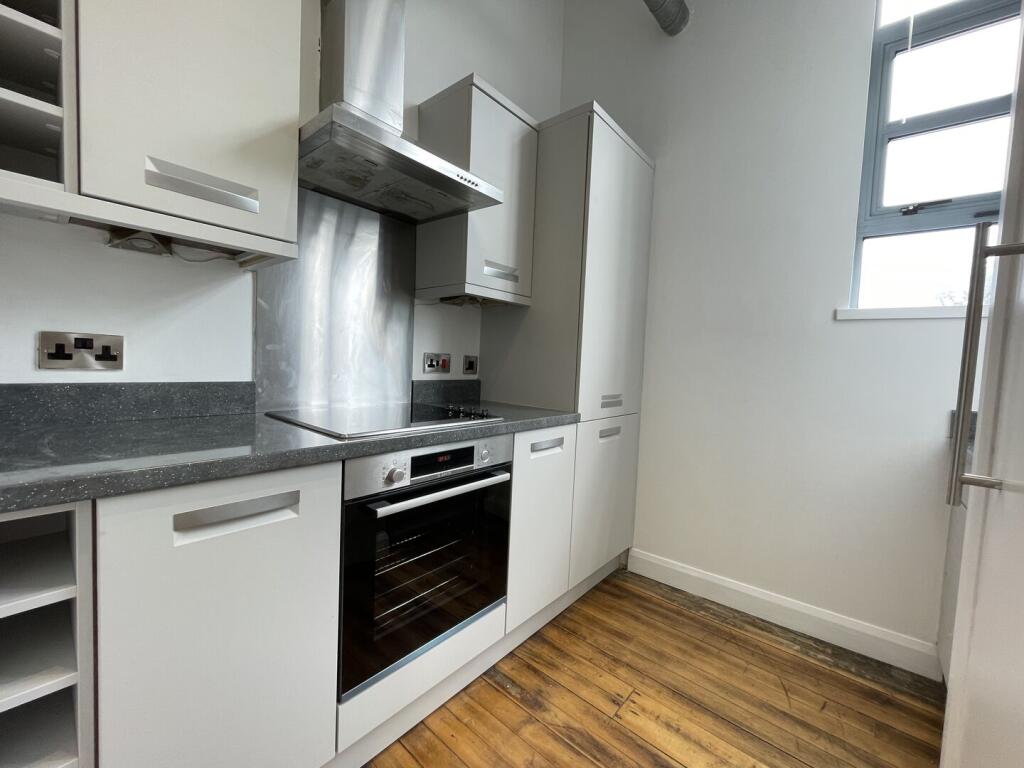 Apartment in Manchester - View 4