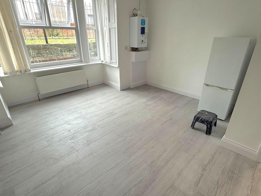 Apartment in Stockton-on-Tees - View 5