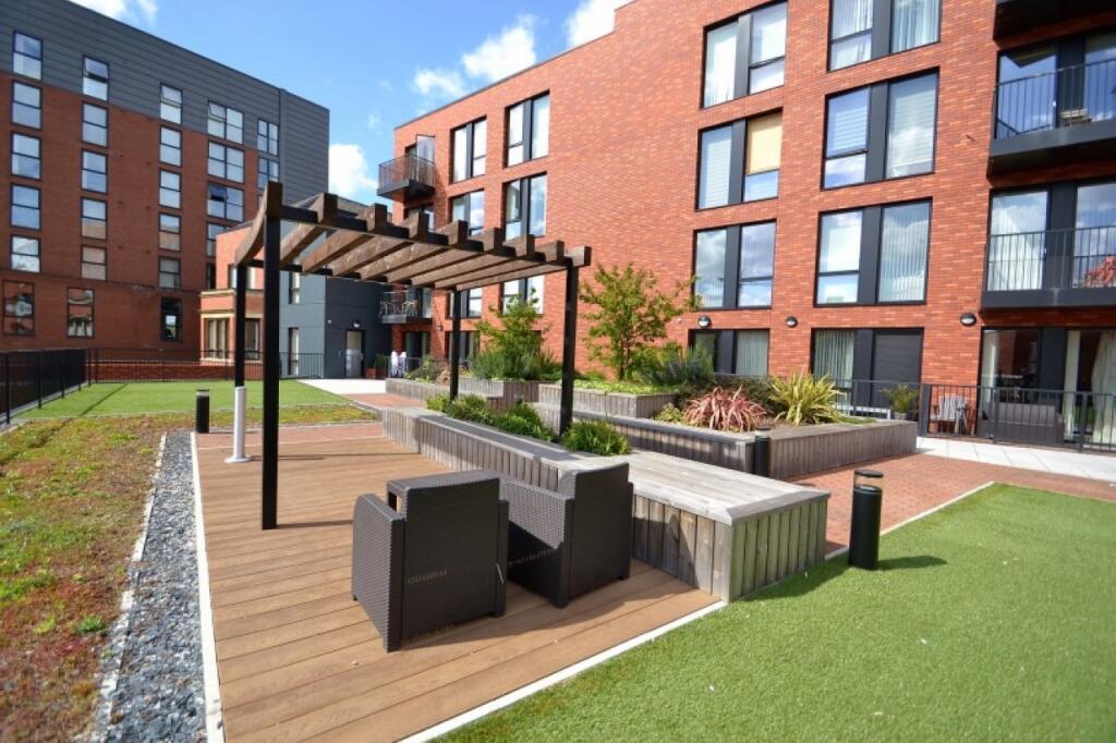 Apartment in Salford, Blackfriars, Lower Broughton - More