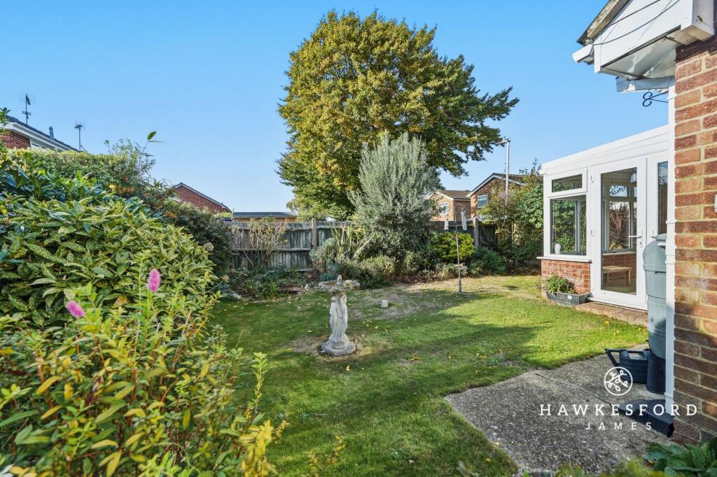 Kestrel Close, Sittingbourne, ME10 photo 2