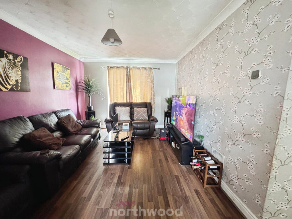 House in Doncaster, Thorne - View 4