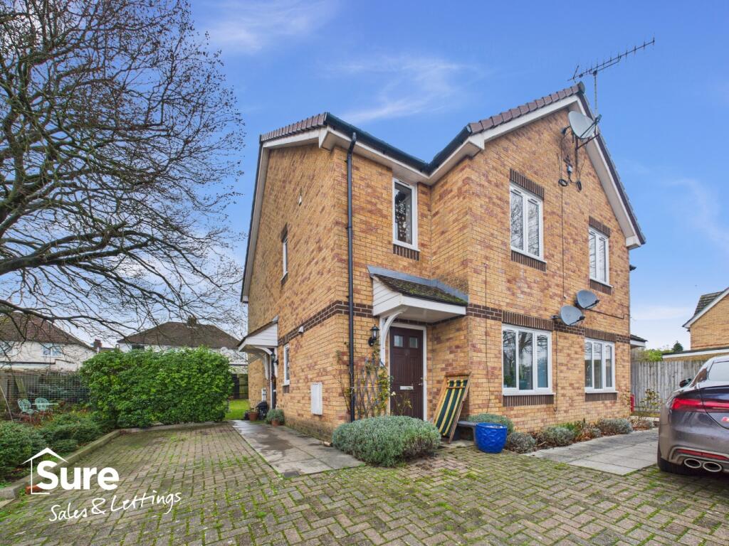 Main image of property: Sempill Road, Hemel Hempstead, Hertfordshire, HP3