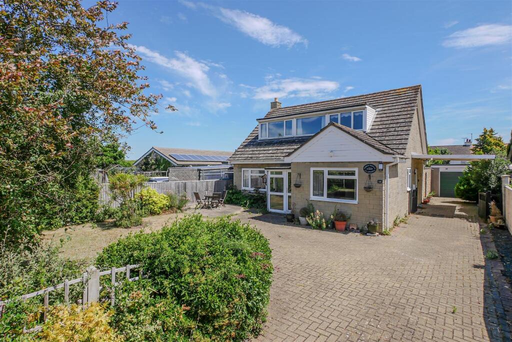 Main image of property: Plough Close, Shillingford