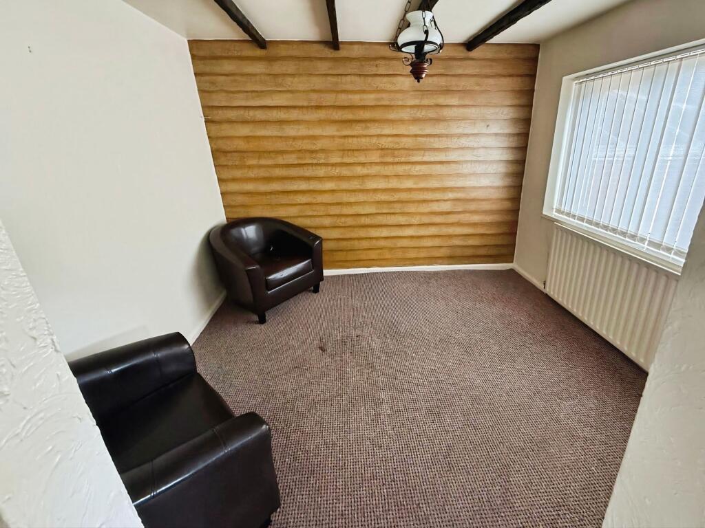 House in Newcastle-under-Lyme, Kidsgrove - More