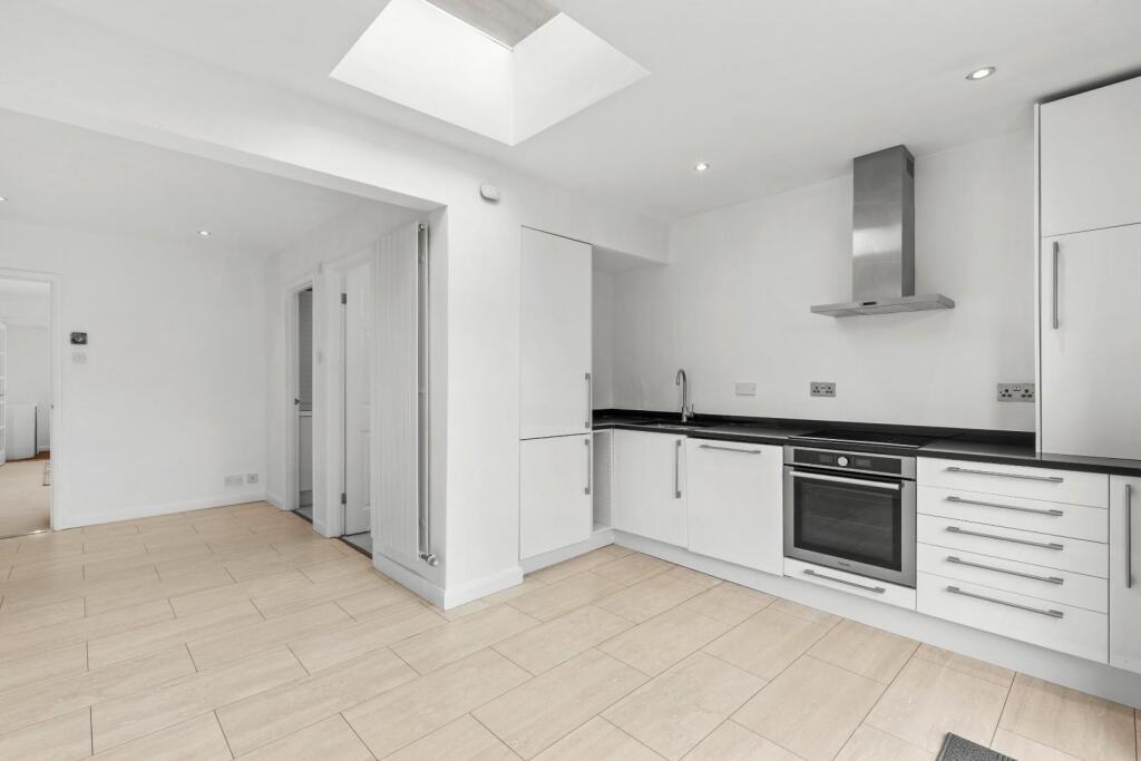House in Hemel Hempstead, Amersham-on-the-hill, Amersham - View 5