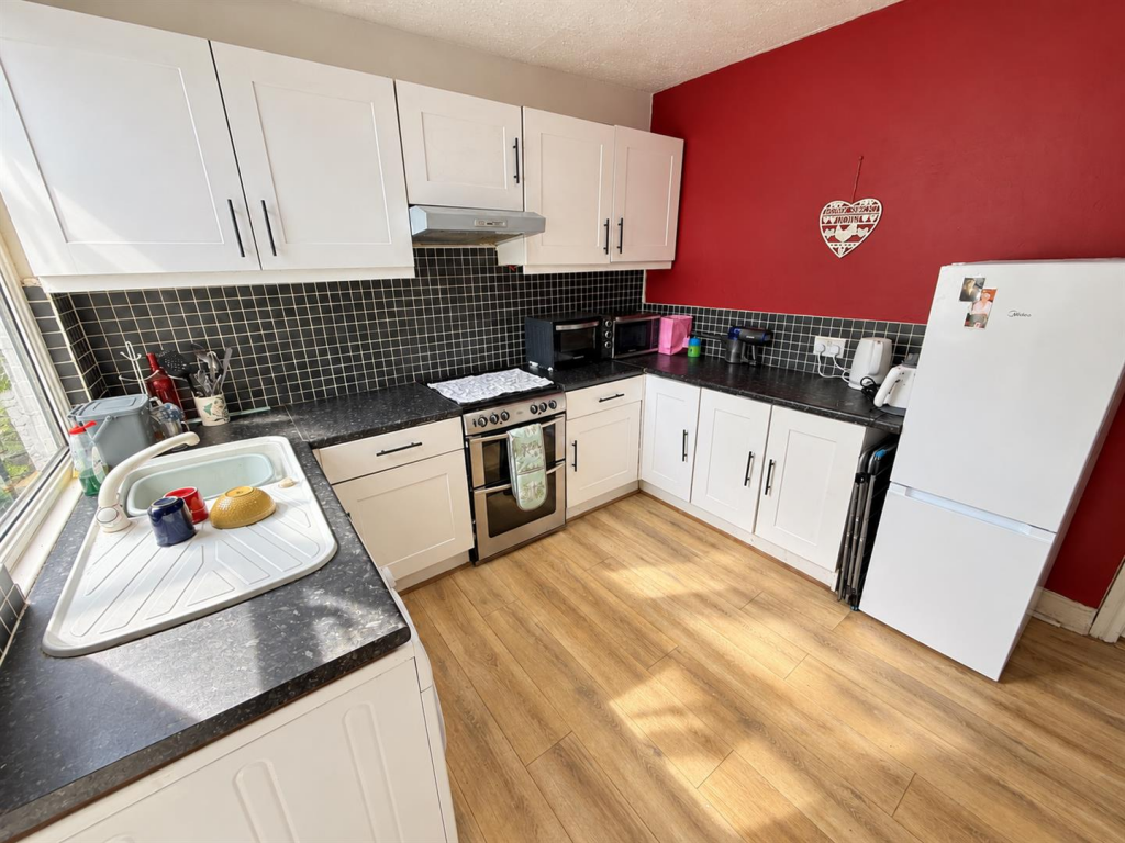House in Wirral, Liverpool City Region - More