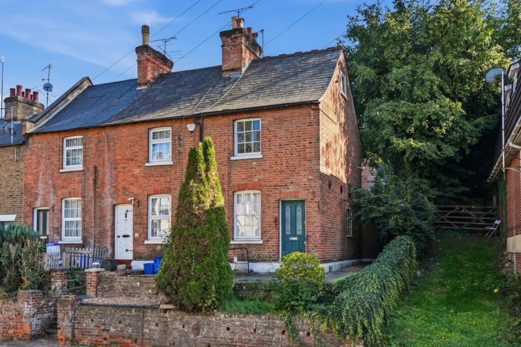 2-bed terraced on Hadham Road, Bishop's Stortford, Hertfordshire, CM23, £300,000