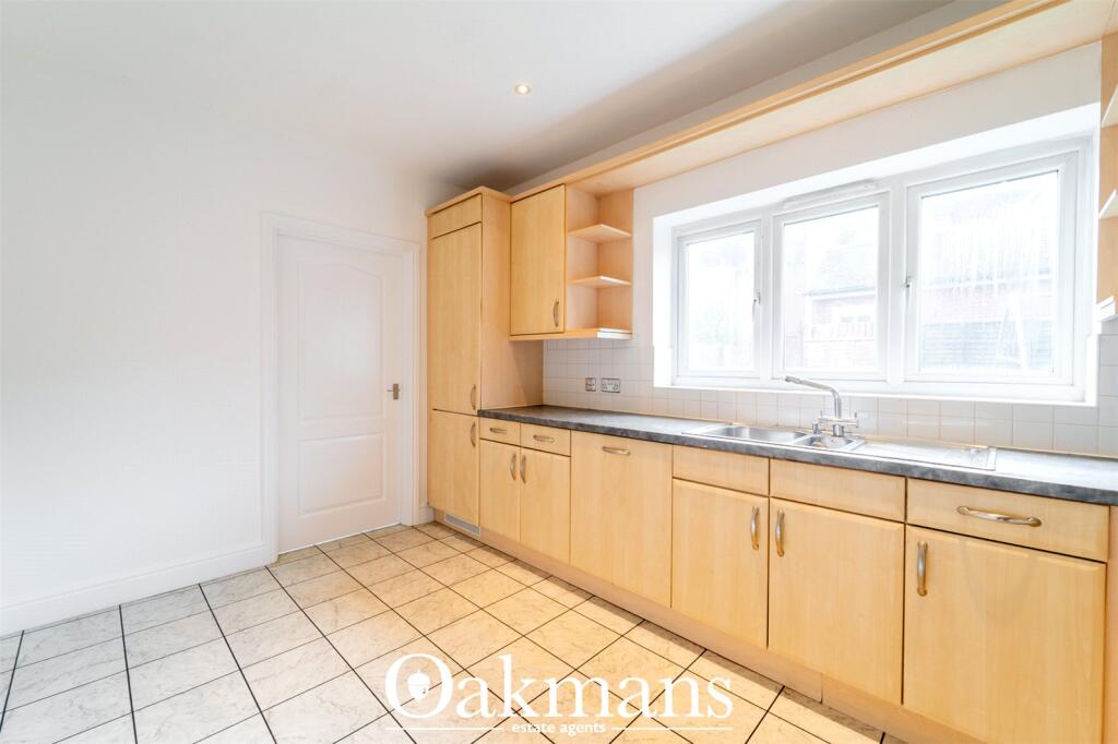 House in Birmingham, West Midlands - More
