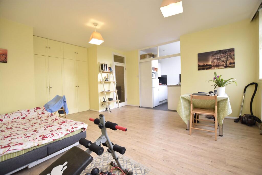 Apartment in London - View 4