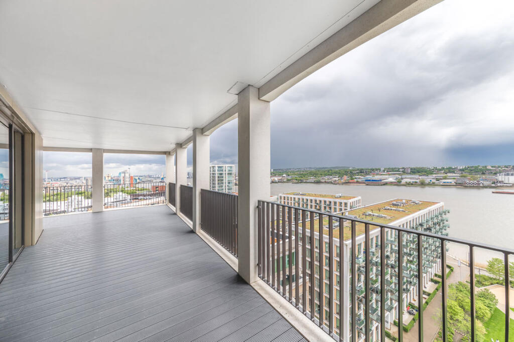 Apartment in London - View 5