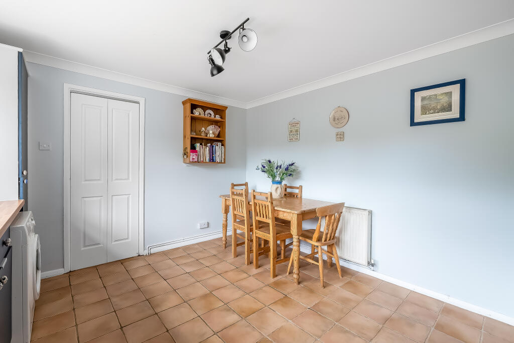 House in Tonbridge - More