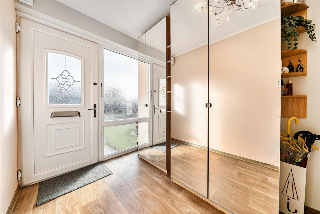 The Paddock, South Bersted photo 3