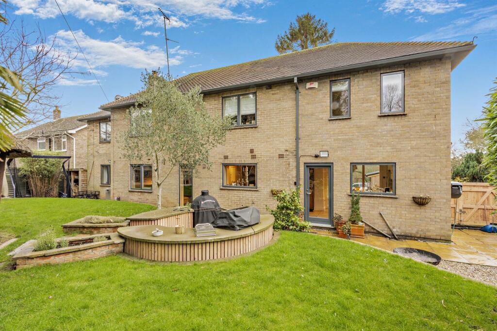 Main image of property: Peterborough Road, Wansford, Peterborough