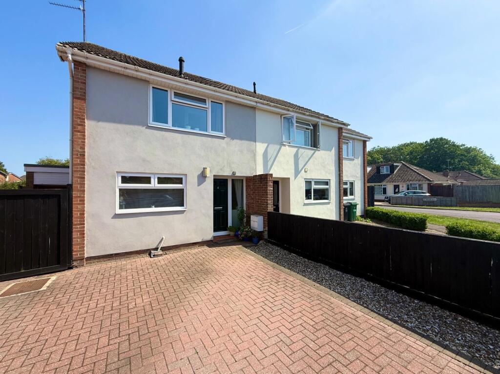 Main image of property: Maunsell Way, Wroughton, Swindon, SN4