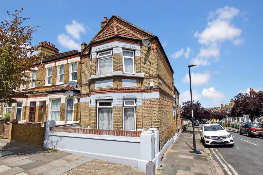 4-bed terraced on Brewery Road, London, SE18, £500,000