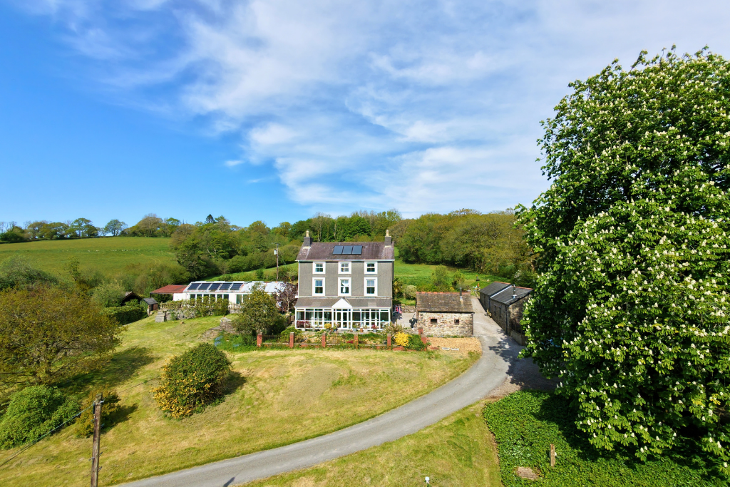 Main image of property: Haulwen Lodge, Ffairfach, Llandeilo