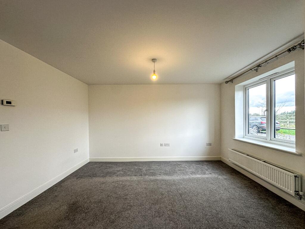House in Taunton - View 4