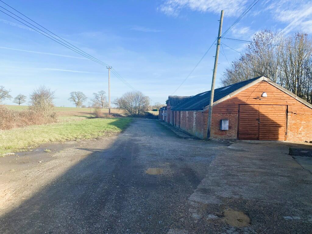 Main image of property: 750 sq.ft workshop unit - West Windsor