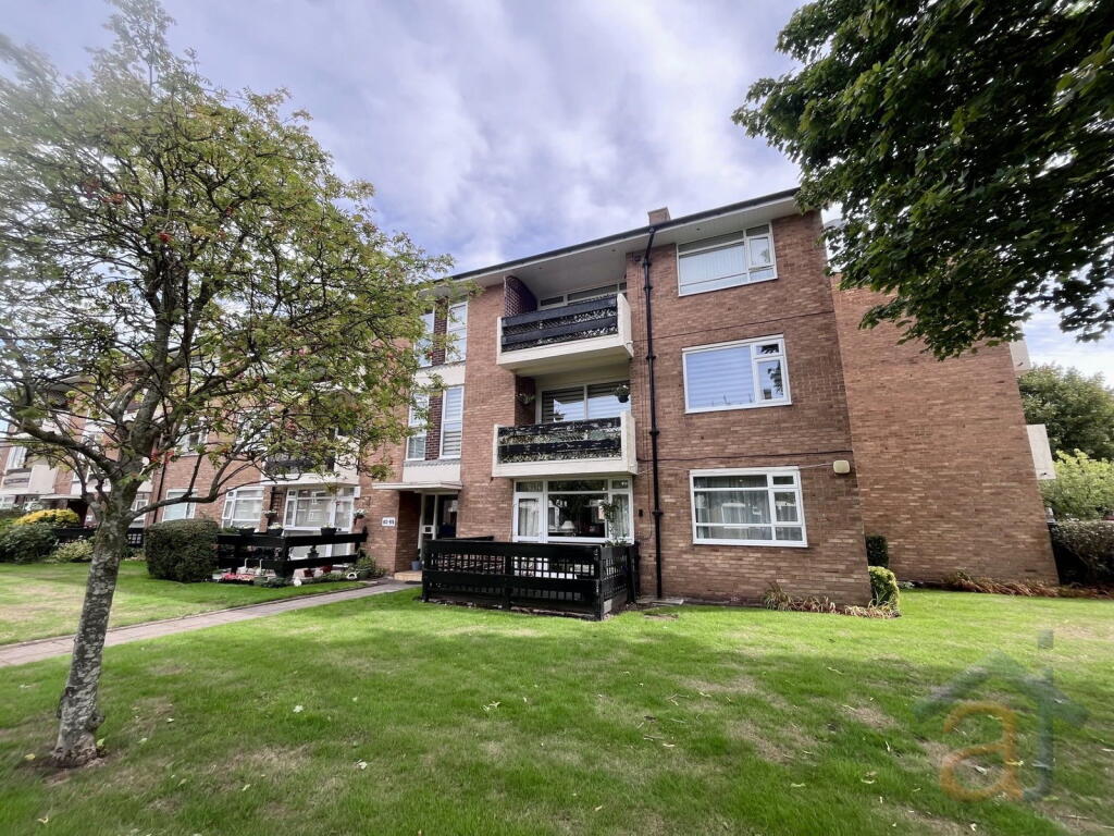 Main image of property: Victoria Court, Southport, PR8 2DN