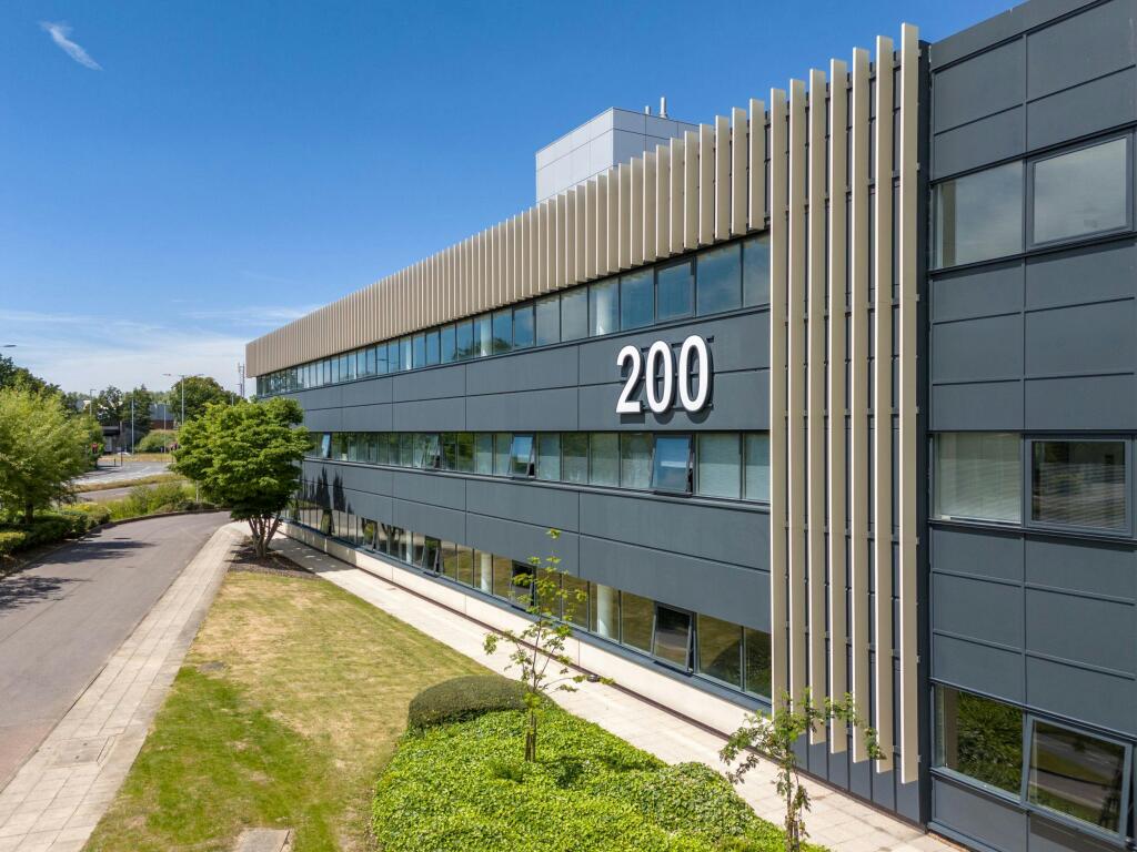 200 BERKSHIRE PLACE X SOLENT SKY SERVICES25.jpg