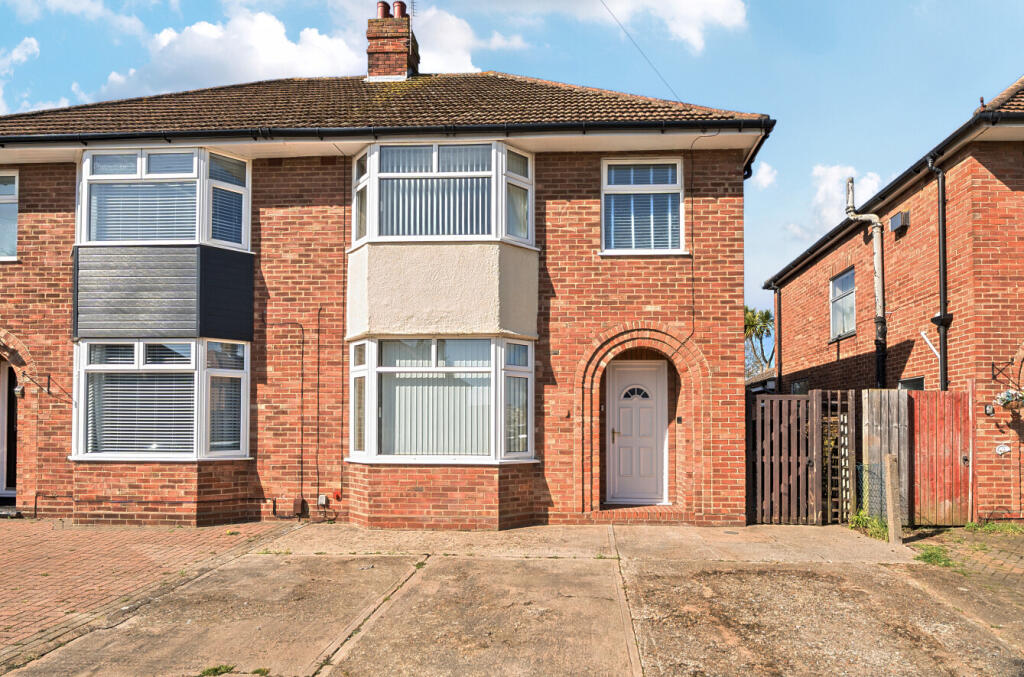 Main image of property: Pinecroft Road, Ipswich, Suffolk, IP1