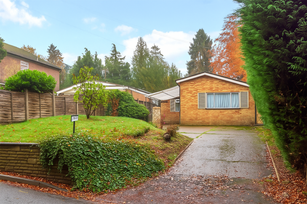 Main image of property: Hendon Wood Lane, London, NW7