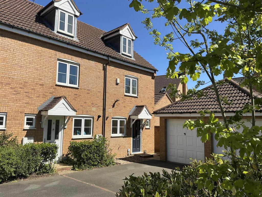 Main image of property: Somerset Place, Rugby