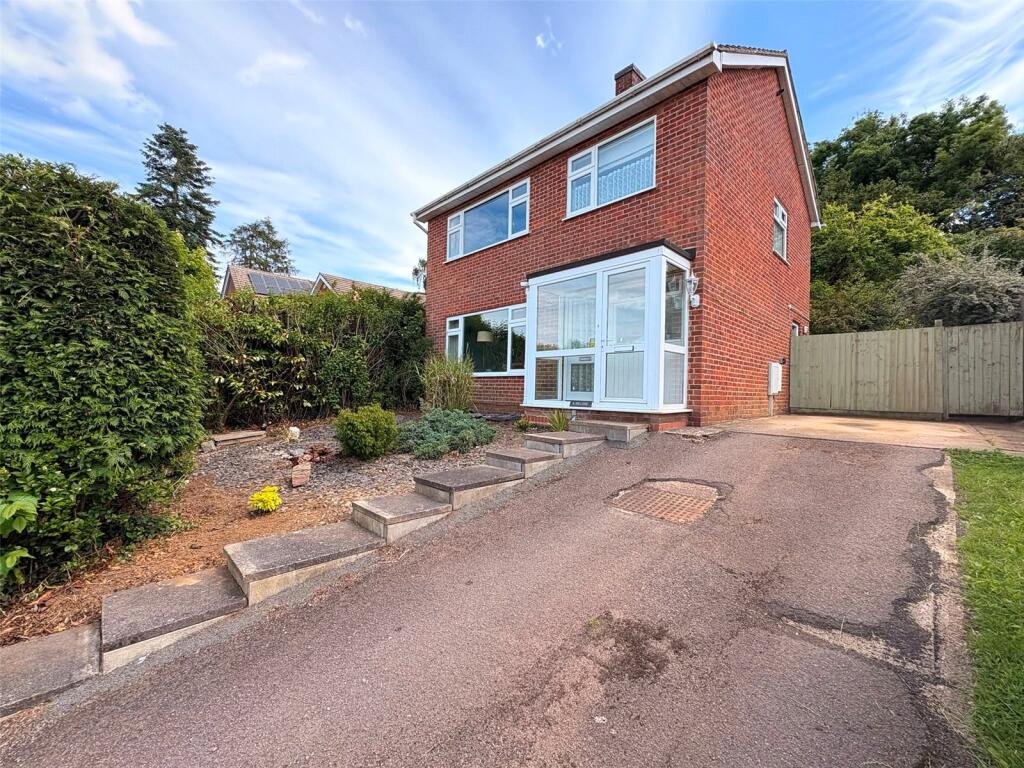 Main image of property: Hillside, DAVENTRY, Northamptonshire, NN11