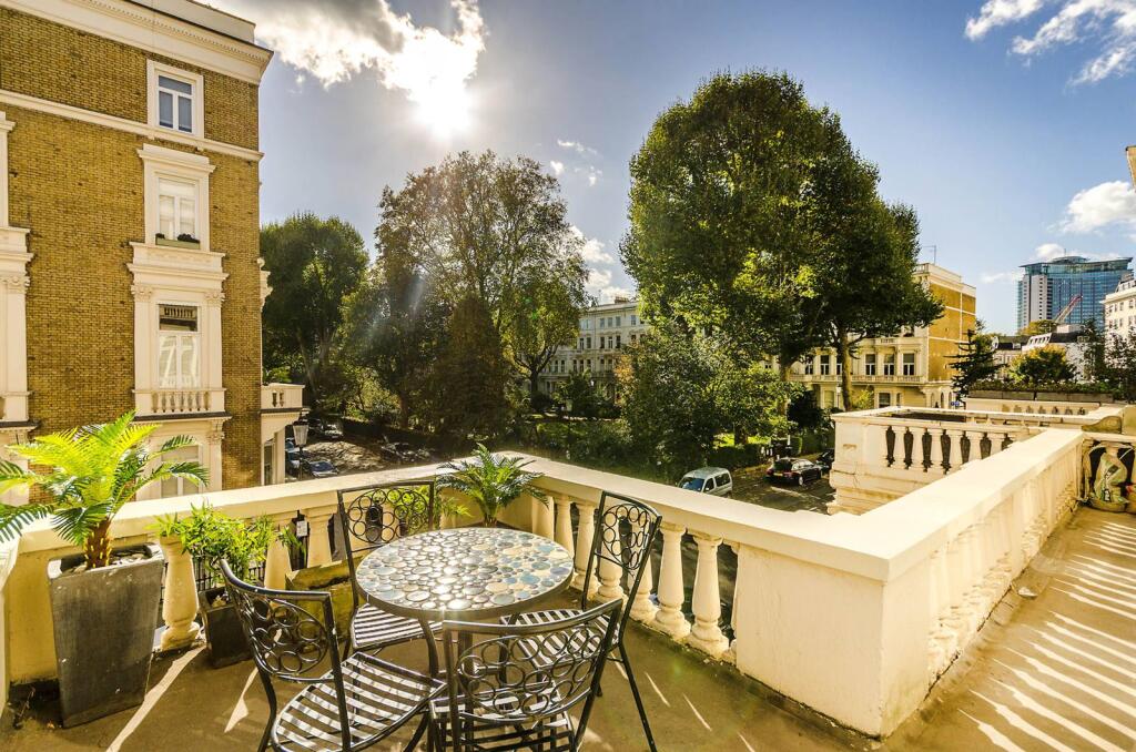 Earls Court Square, Earls Court, London, SW5