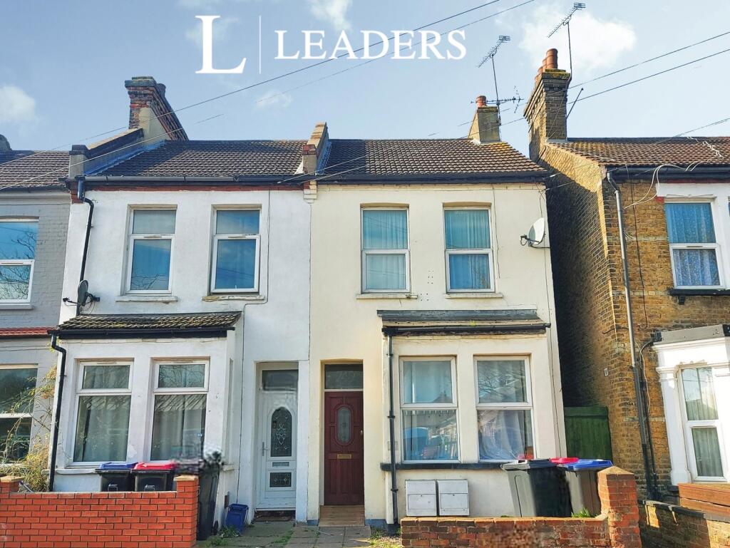 Main image of property: North Road, Westcliff-on-Sea, Essex, SS0