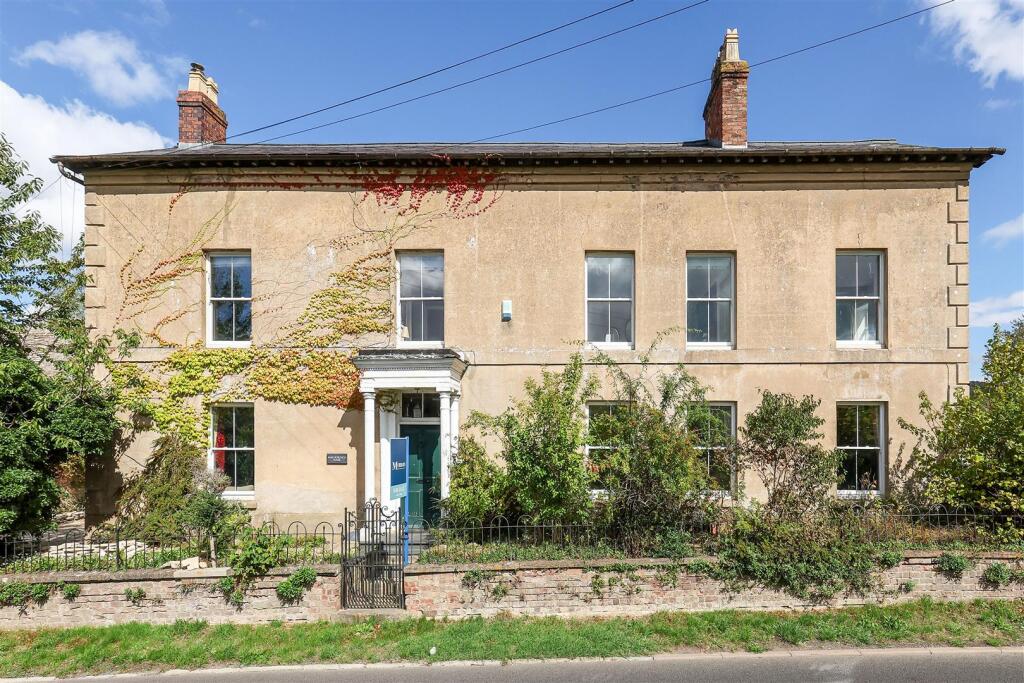 Main image of property: Birdlip Hill, Witcombe, Gloucester