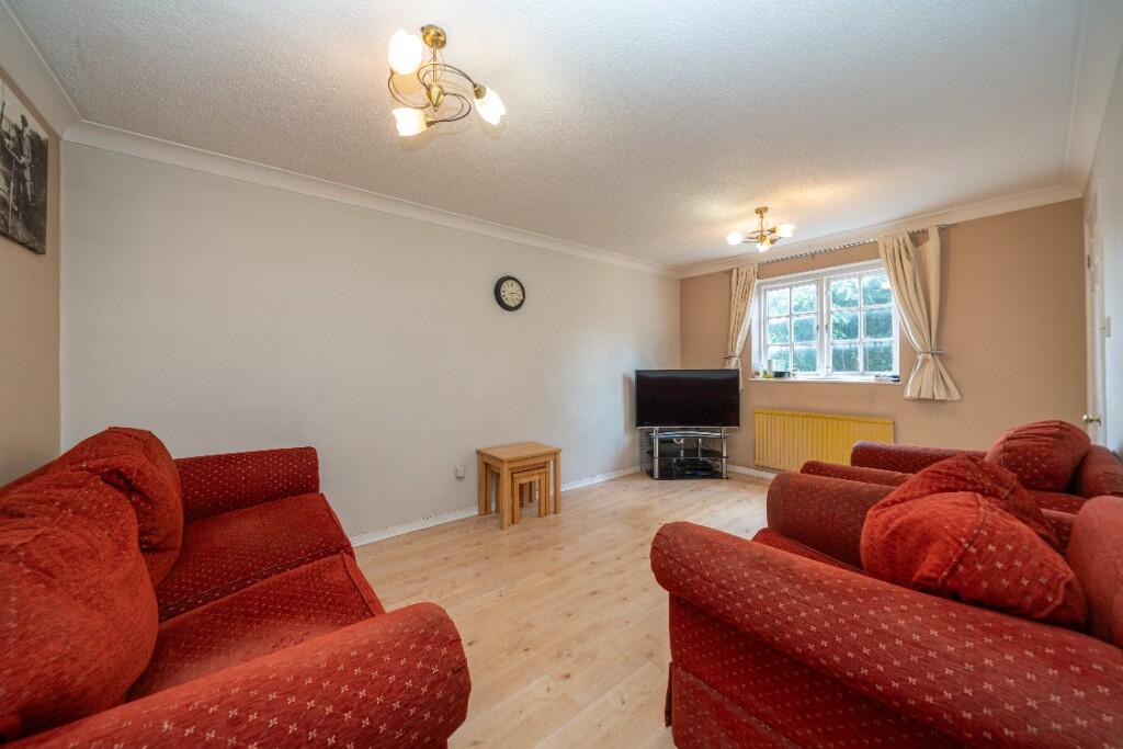 House in Dacorum, Hertfordshire - View 2