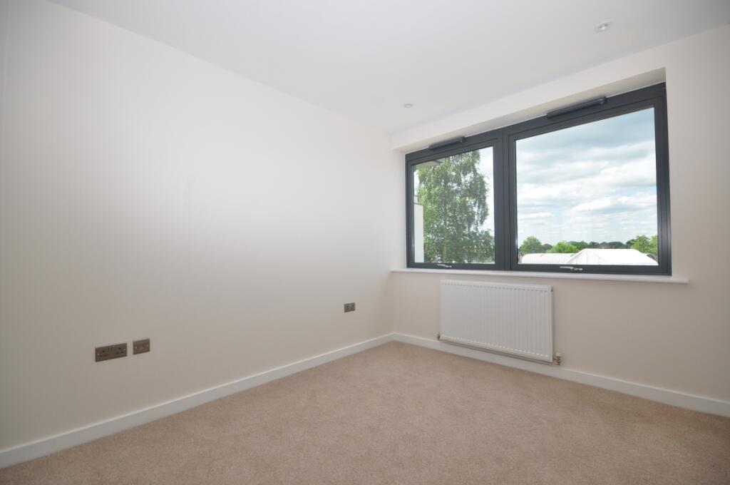 Apartment in Horsham, Oakhill - View 5