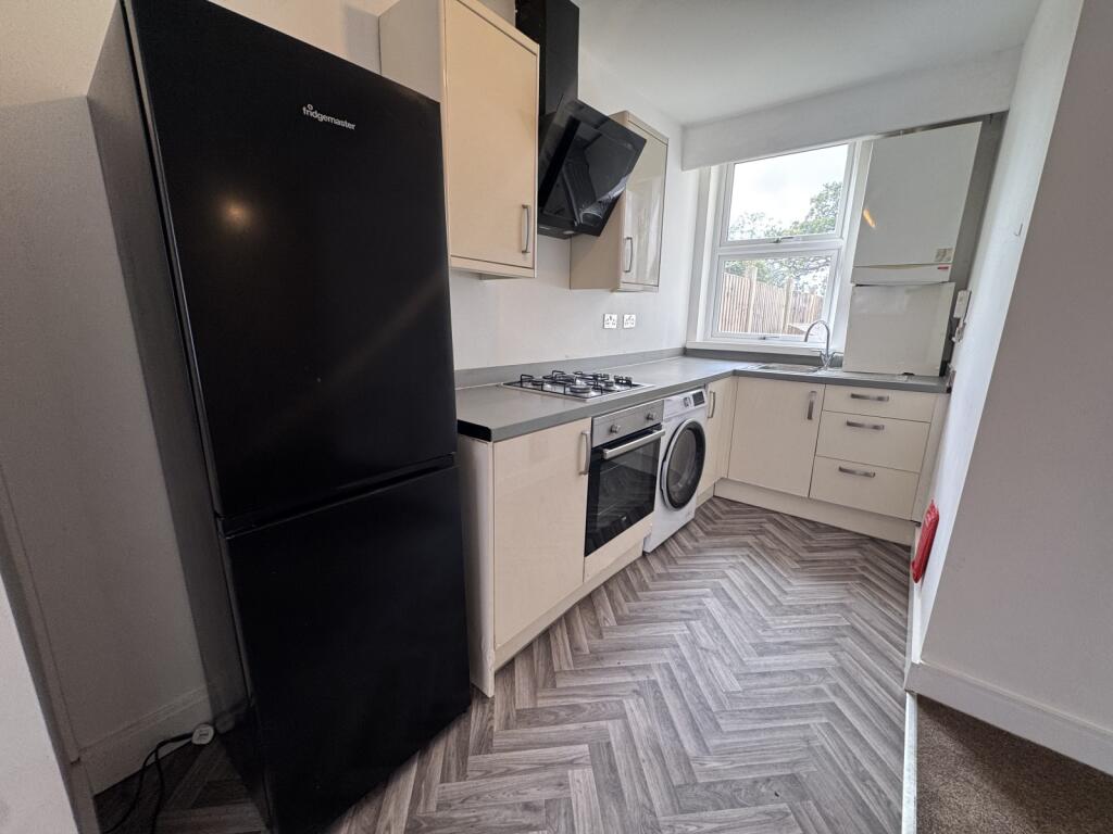 Apartment in Harrow - View 4