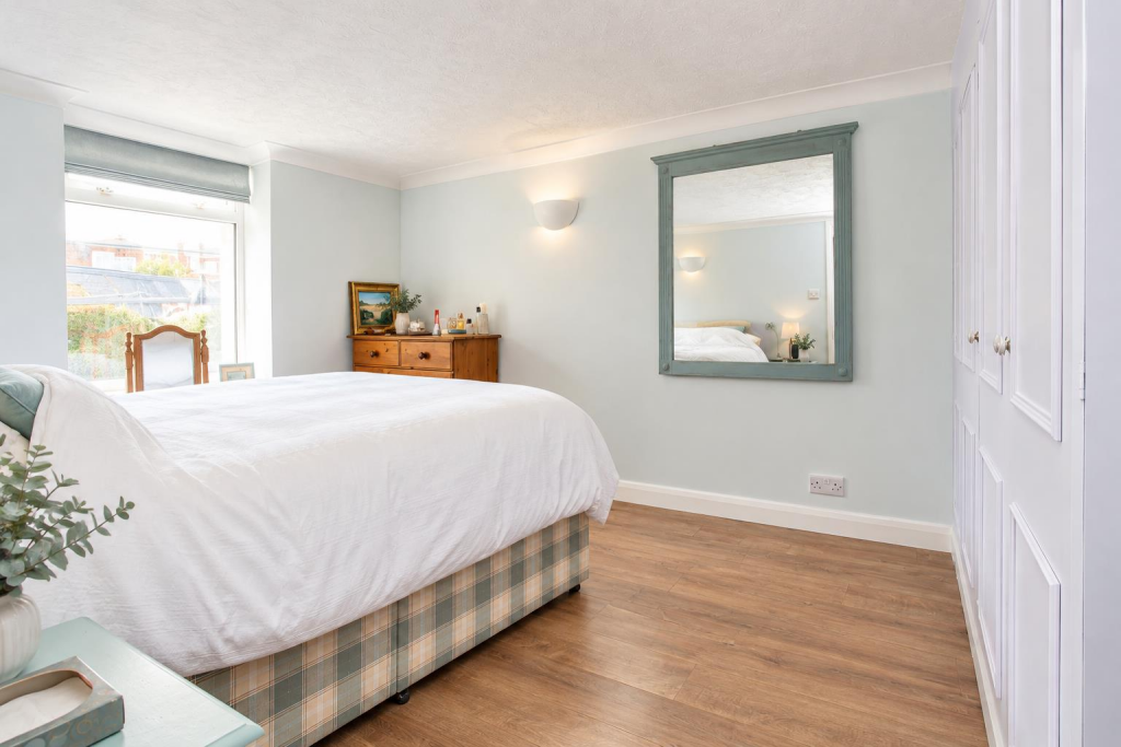 St. Catherines Road, Littlehampton photo 4